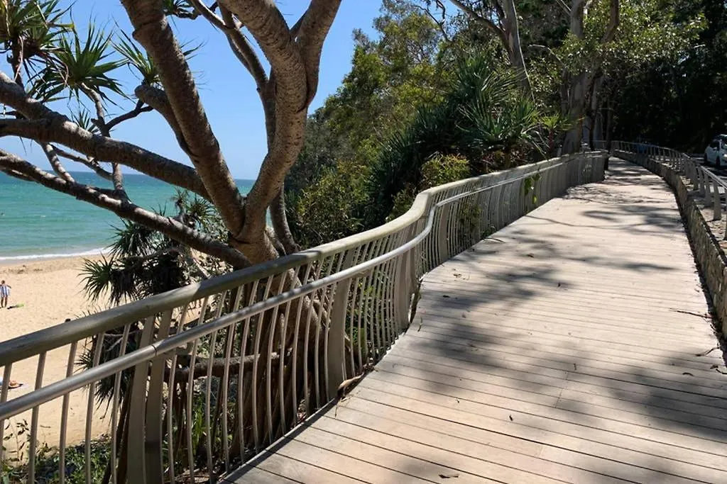 Apartment 2 Bedroom Renovated Townhouse, Walk To Noosa River Noosaville Australia