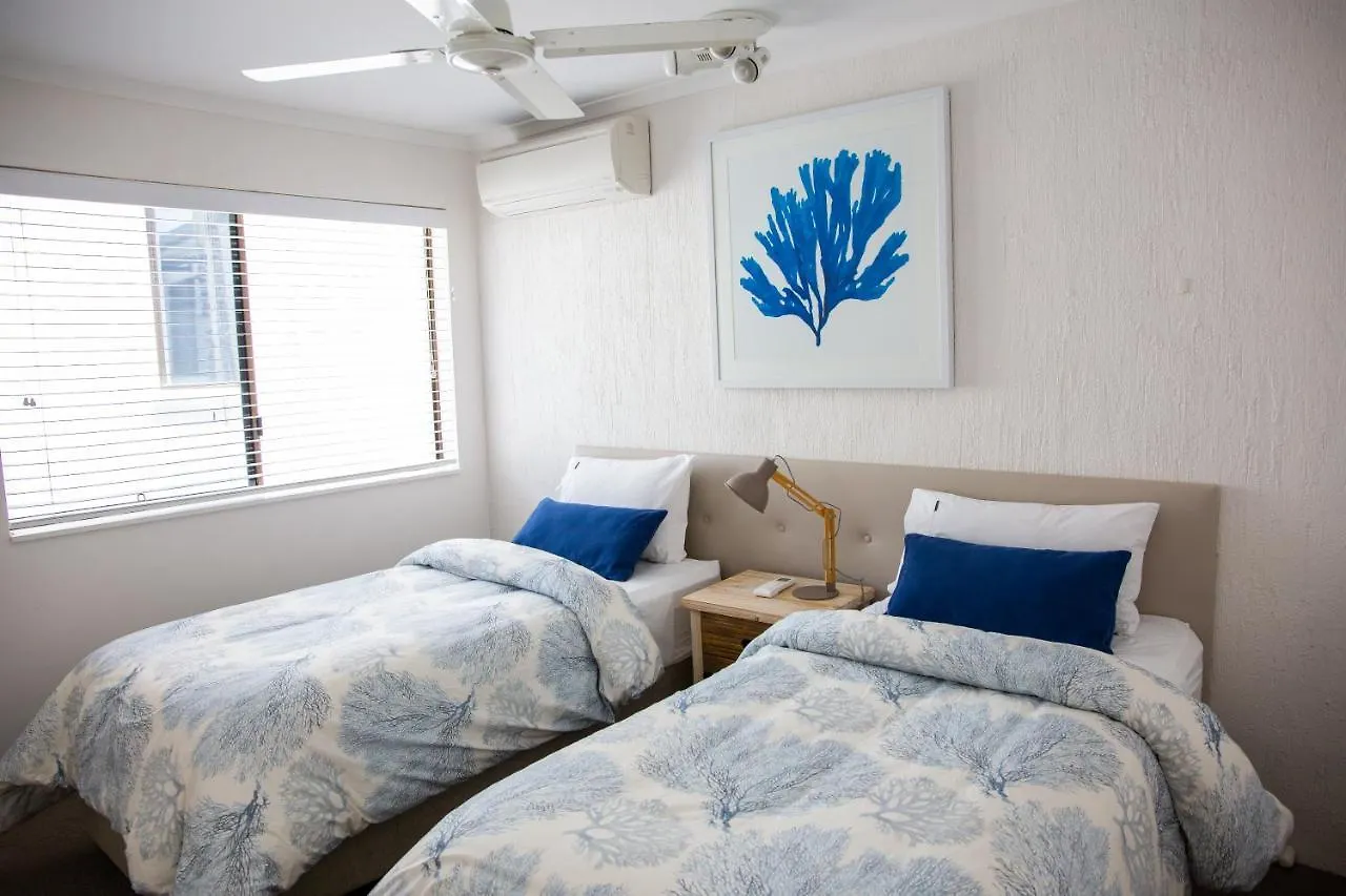 2 Bedroom Renovated Townhouse, Walk To Noosa River Noosaville 0*,  Australia